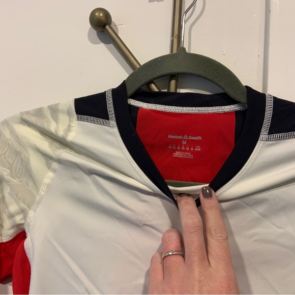 Reebok long sleeve - Picture 3 of 3